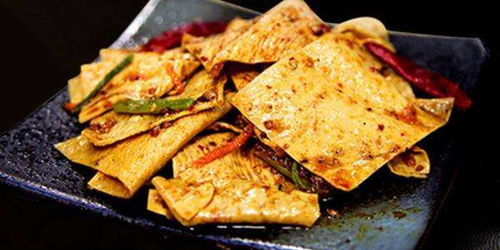 金記食品小廚房 鮮香麻辣開胃 解鎖豆皮新吃法 孜然豆腐皮