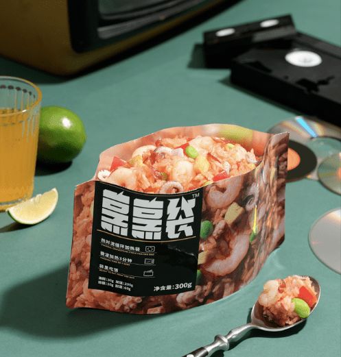 從1000 食品包裝設(shè)計(jì)中,我們發(fā)現(xiàn)了爆品包裝的三個(gè)共同特點(diǎn)