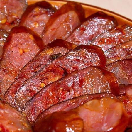 蜀地年味 探尋四川農(nóng)家手工麻辣香腸與臘肉的匠心傳承